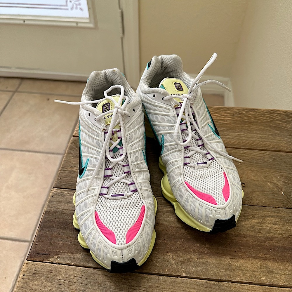 NIKE SHOX  woman sneakers!!!